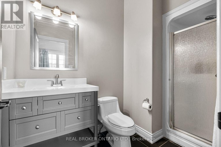 28883493/525-tullamore-street/riverside-south/ottawa/ontario/K1X0A2_29