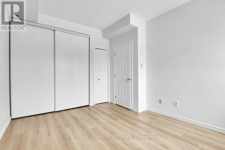 29579180/5-165-waterbridge-drive/barrhaven-east/ottawa/ontario/K2G7G3_12