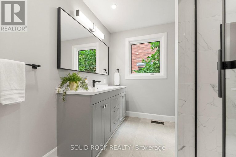 28967267/210-carleton-avenue/ottawa-westtunneys-pasture/ottawa/ontario/K1Y0J3_18