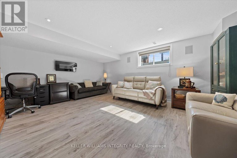 28491070/381-cooks-mill-crescent/riverside-south/ottawa/ontario/K1V2N2_29