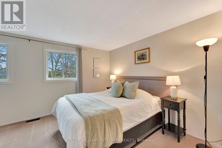 28487688/c-6-offenbach-lane/centrepointe/ottawa/ontario/K2G4Z5_17