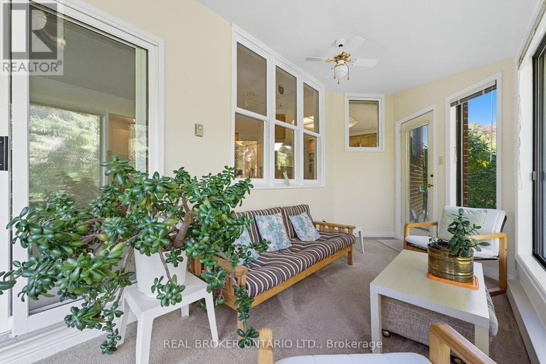 28875252/3-red-oaks-trail/stittsville-central/ottawa/ontario/K2S1E2_21