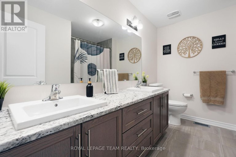 28515147/608-enclave-lane/town-of-rockland/clarence-rockland/ontario/K4K0M8_25