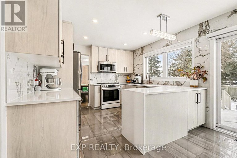 29193783/7-merlin-street/embrun/russell/ontario/K0A1W0_12