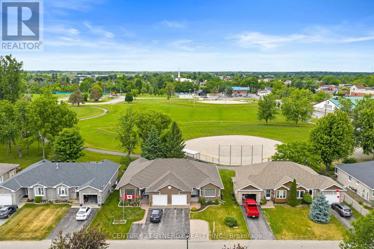 28591167/54-dr-gordon-crescent/kemptville/north-grenville/ontario/K0G1J0_36