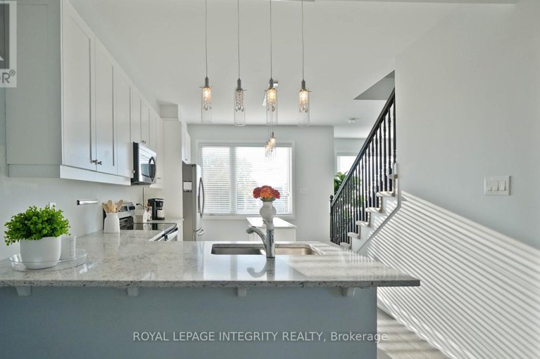 29043216/184-pictou-crescent/emerald-meadowstrailwest/ottawa/ontario/K2V0R2_19