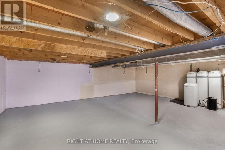 29647350/353-russell-road/clarencerockland-twp/clarence-rockland/ontario/K0A2A0_27