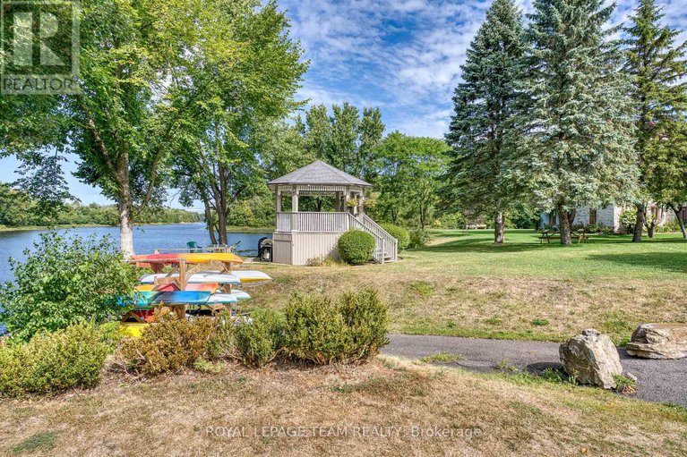 28785290/107-1-rosamond-street/almonte/mississippi-mills/ontario/K0A1A0_24