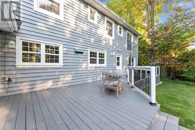 28943103/60-vaan-drive/merivale-gardens/ottawa/ontario/K2G0C9_33