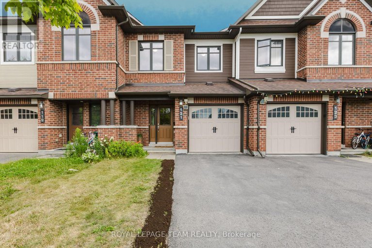 28687111/121-mancini-way/strandherd/ottawa/ontario/K2J5X3_1
