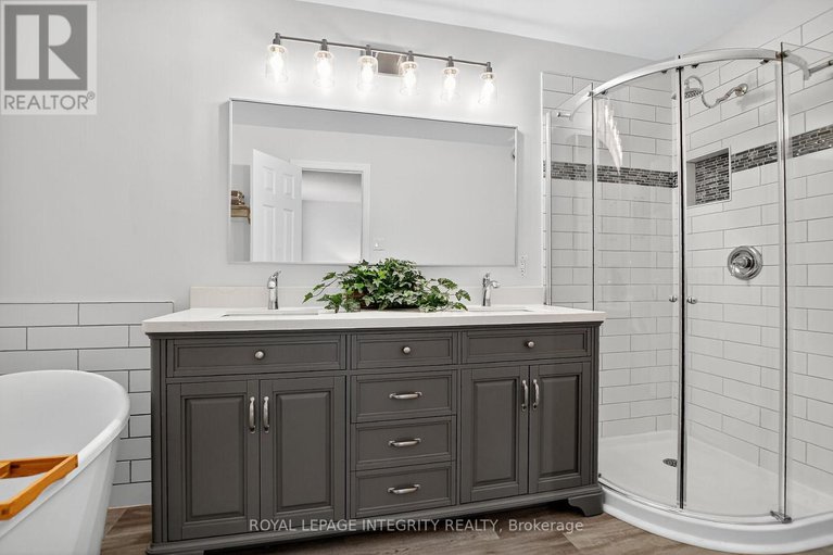 28934975/13-roblyn-way/barrhaven-east/ottawa/ontario/K2G5Z4_22