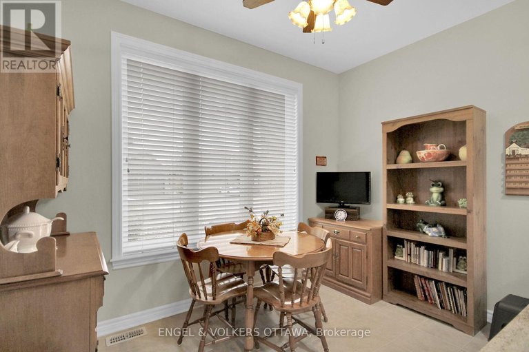 28712729/103-magnolia-way-e/north-grenville-twp-kemptville-south/north-grenville/ontario/K0G1J0_14