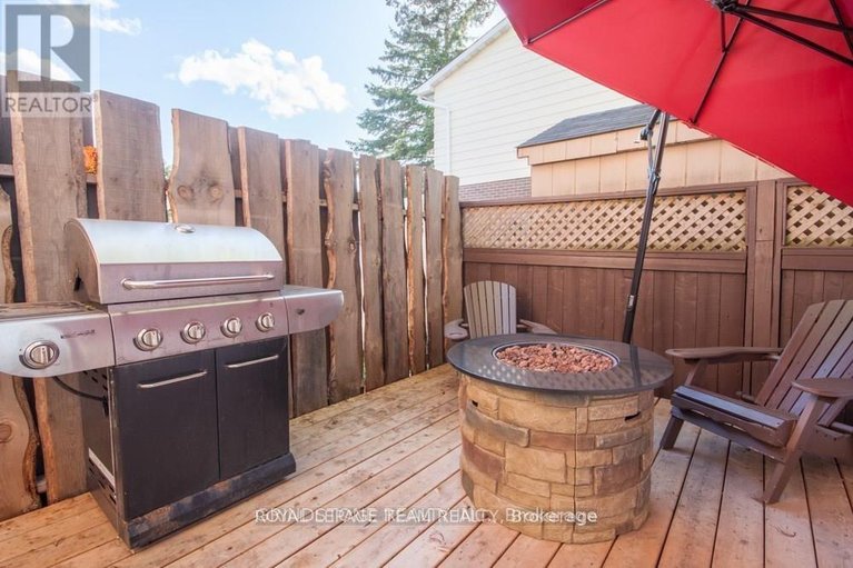 29666146/183-mcelroy-drive/glencairnhazeldean/ottawa/ontario/K2L1X7_20