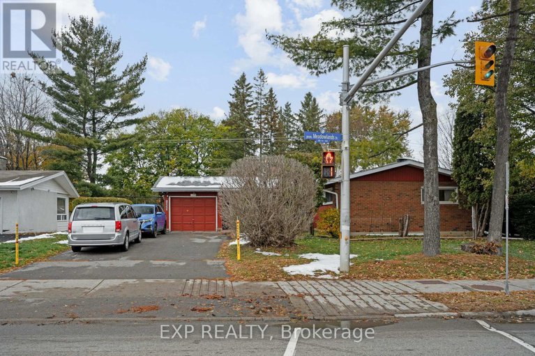 29114115/1233-meadowlands-drive-e/city-viewskylinefisher-heightsparkwood-hills/ottawa/ontario/K2E6K2_49