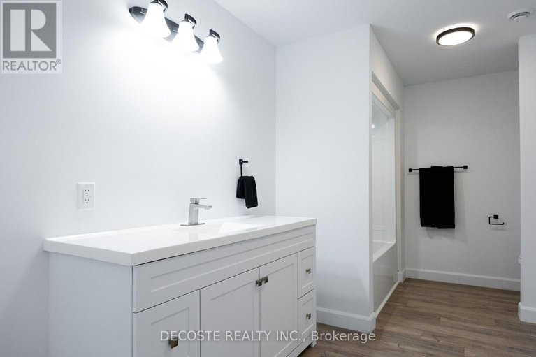 29408542/24-s-beech-street/lancaster/south-glengarry/ontario/K0C1N0_24