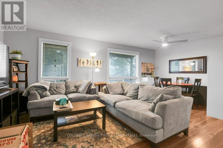 29633172/604-tanguay-court/katimavik/ottawa/ontario/K2L3X3_14