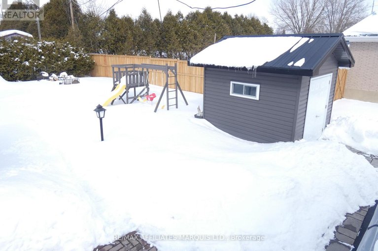 29417748/20391-park-crescent/south-glengarry-charlottenburgh-twp/south-glengarry/ontario/K0C1L0_31