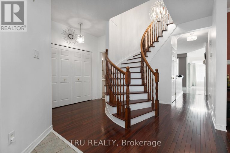 28714500/18-gannet-street-w/carson-meadows/ottawa/ontario/K1K4T7_5