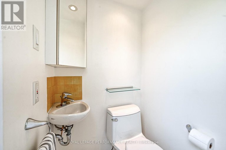28941534/42-yorkville-street/central-park/ottawa/ontario/K2C4B5_20