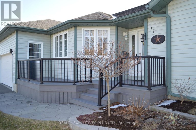 29580486/11-grove-street/iroquois/south-dundas/ontario/K0E1K0_3