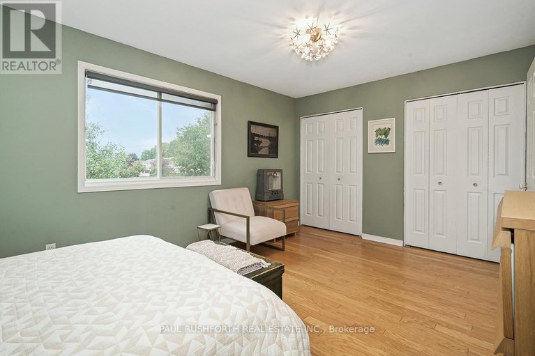 28905391/1138-falconcrest-court/chatelaine-village/ottawa/ontario/K4A3Z4_16