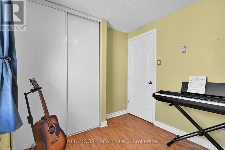 29636677/18-1250-mcwatters-road/queensway-terrace-southridgeview/ottawa/ontario/K2C3P5_34