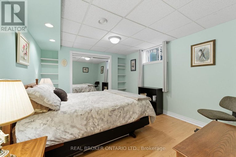 28843559/6-candow-crescent/stittsville-north/ottawa/ontario/K2S1K7_36