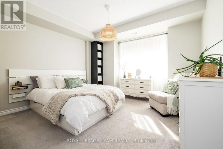 29564017/a-19-tadley-private/longfields/ottawa/ontario/K2J2T3_20