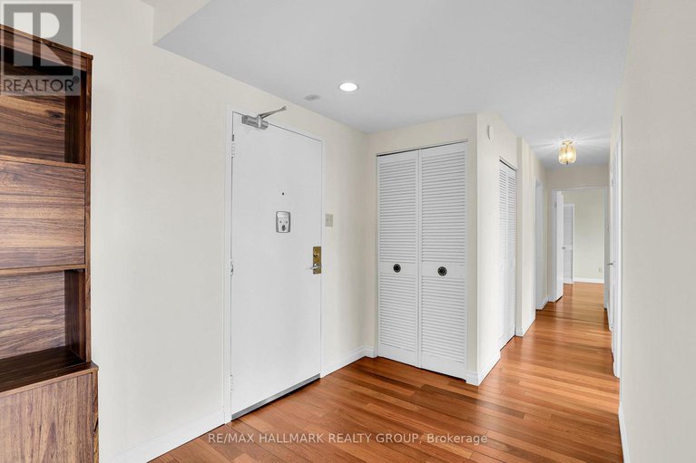 29439107/501-333-chapel-street/sandy-hill/ottawa/ontario/K1N8Y8_3