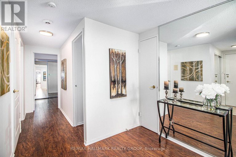 29034995/ph4-158c-mcarthur-avenue/vanier/ottawa/ontario/K1L8C9_6