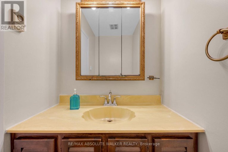 28746001/1439-metz-crescent/carson-meadows/ottawa/ontario/K1K3Z9_20