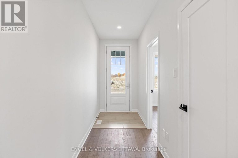 28643710/808-companion-crescent/mahogany-community/ottawa/ontario/K4M0X1_16