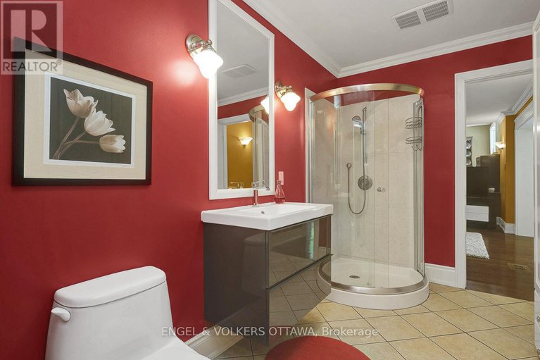 28808789/3-mohawk-crescent/bruce-farmgraham-parkqualicumbellands/ottawa/ontario/K2H7G7_23