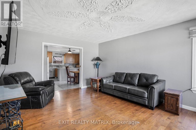 28545282/5795-highway-34-road/vankleek-hill/champlain/ontario/K0B1A0_4