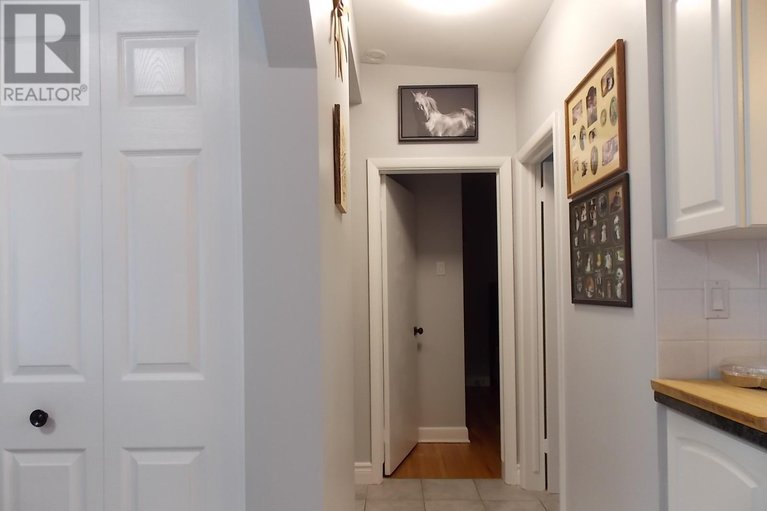 29204242/2515-gravelle-crescent/blackburn-hamlet/ottawa/ontario/K1B3A4_12