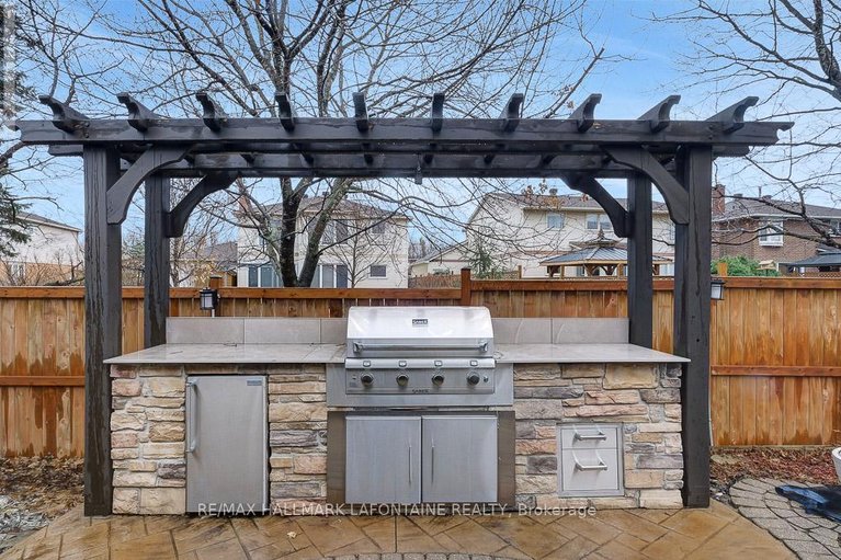 29593961/1288-turner-crescent/bilberry-creekqueenswood-heights/ottawa/ontario/K1E2Y4_41