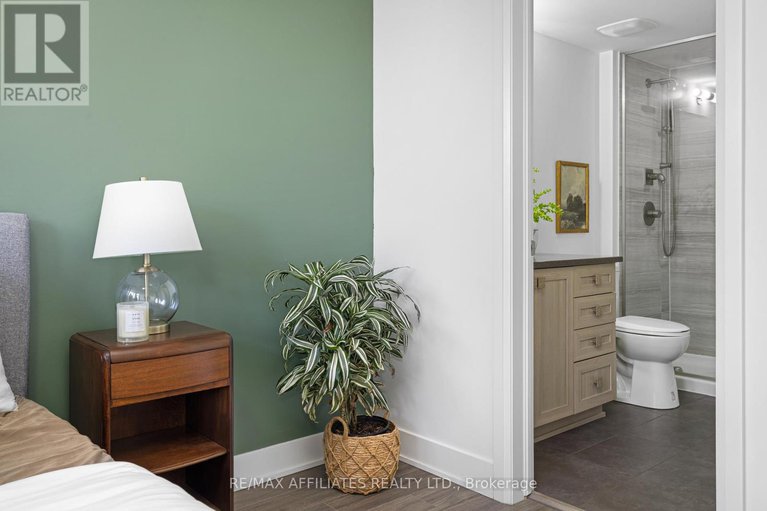 28855944/104-holmwood-avenue/glebe/ottawa/ontario/K1S5V1_28
