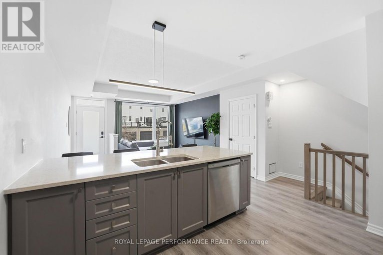 29447569/583-ozawa-private/cfb-rockcliffe-and-area/ottawa/ontario/K1K4Z9_28