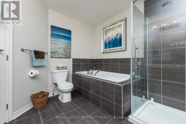 28579915/7-70-prestige-circle/chatelaine-village/ottawa/ontario/K4A0Y1_26