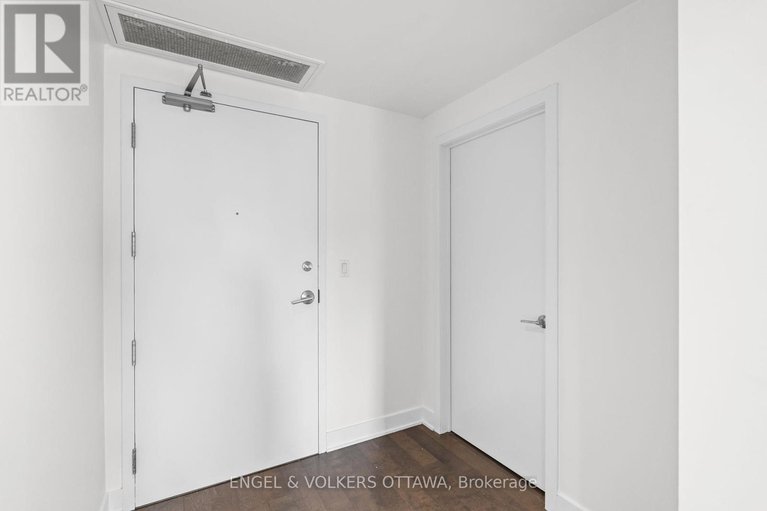 28413789/1606-20-daly-avenue/sandy-hill/ottawa/ontario/K1N6E2_7