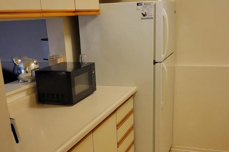 28669177/109-212-viewmount-drive/borden-farmstewart-farmcarleton-heightsparkwood-hills/ottawa/ontario/K2E7X2_12