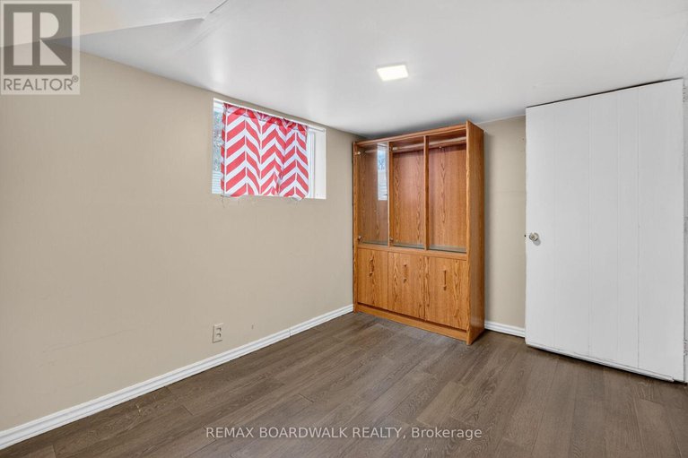 29293719/2666-regina-street/britannia/ottawa/ontario/K2B6X8_42