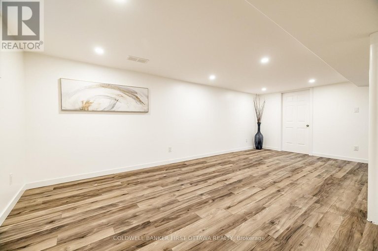 29624487/1-porter-street/stittsville-south/ottawa/ontario/K2S1P8_26