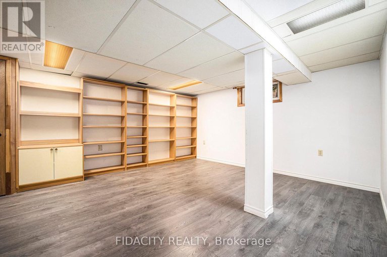28998327/42-stinson-avenue/lynwood-village/ottawa/ontario/K2H6N4_23