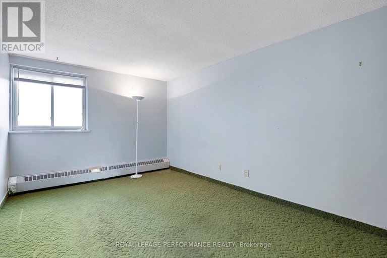 28970576/113-1465-baseline-road/copeland-park/ottawa/ontario/K2C3L9_24