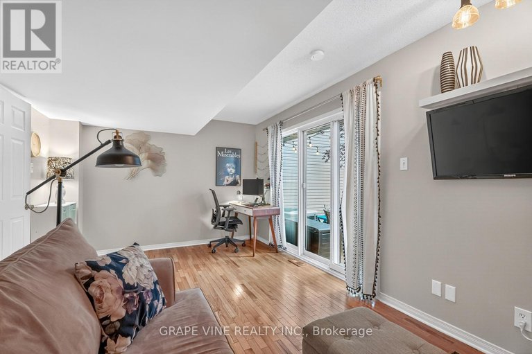 28747677/4-radstock-private/ottawa-centre/ottawa/ontario/K1R5J8_12