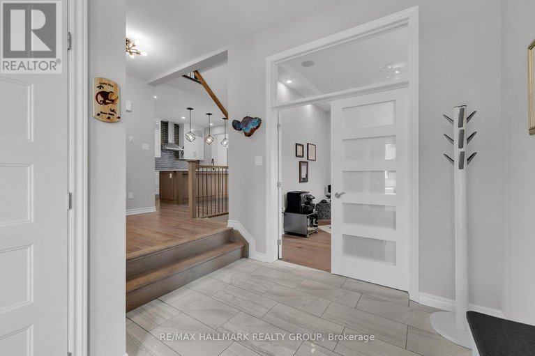 28498847/215-blackhorse-drive/north-grenville-twp-kemptville-south/north-grenville/ontario/K0G1J0_4