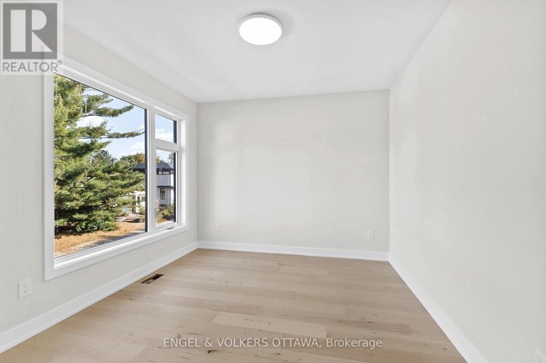28990496/48-mcnaughton-avenue/ottawa-east/ottawa/ontario/K1S0J2_27