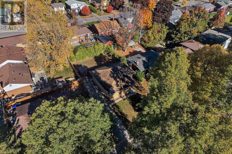 29071775/2393-sheldon-avenue/queensway-terrace-southridgeview/ottawa/ontario/K2C1K4_38