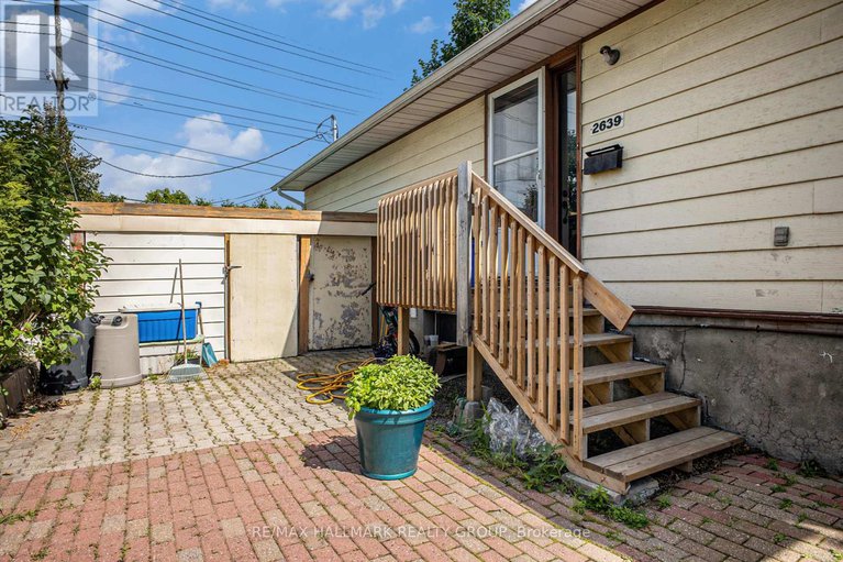 28652469/2639-ayers-avenue/ridgemont/ottawa/ontario/K1V7W7_4